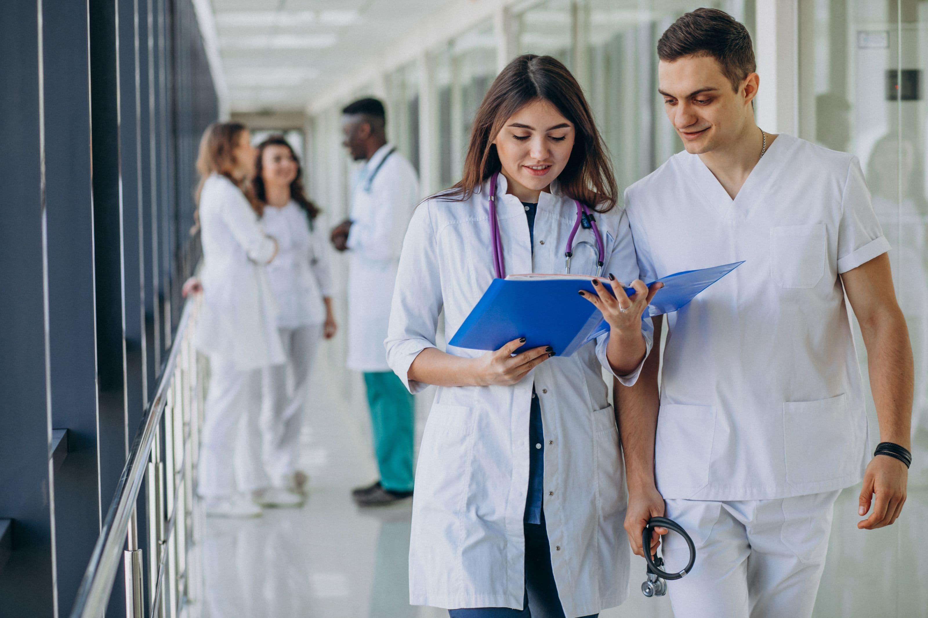 Profissionais de saúde no hospital
